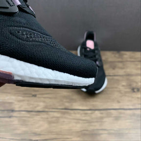 Adidas Ultraboost 22