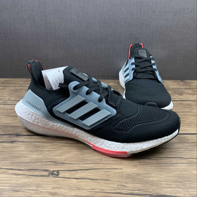 Adidas Ultraboost 22