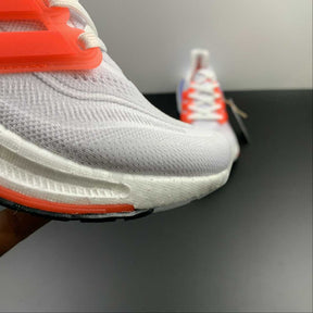 Adidas Ultraboost Light 23