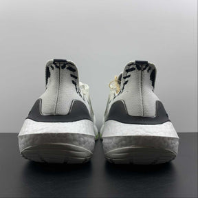 Adidas Ultraboost 22