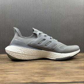 Adidas Ultraboost 22