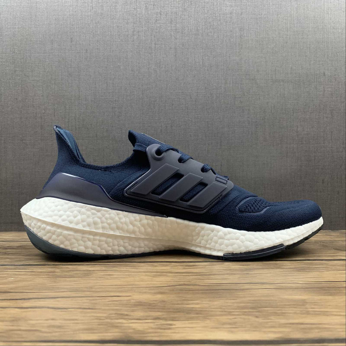 Adidas Ultraboost 22