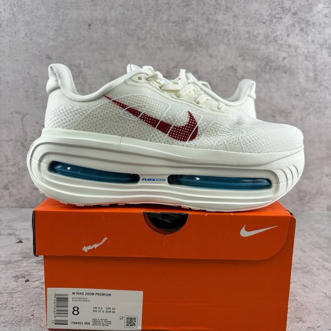 Nike Vomero Premium - Bege/Vermelho